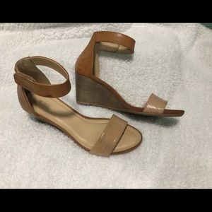 Chinese Laundry Tan Wedge Sandals